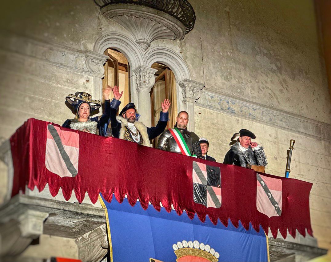 Verrès: Il Ballo In Maschera Fa Calare Il Sipario Sul Carnevale - Aosta ...